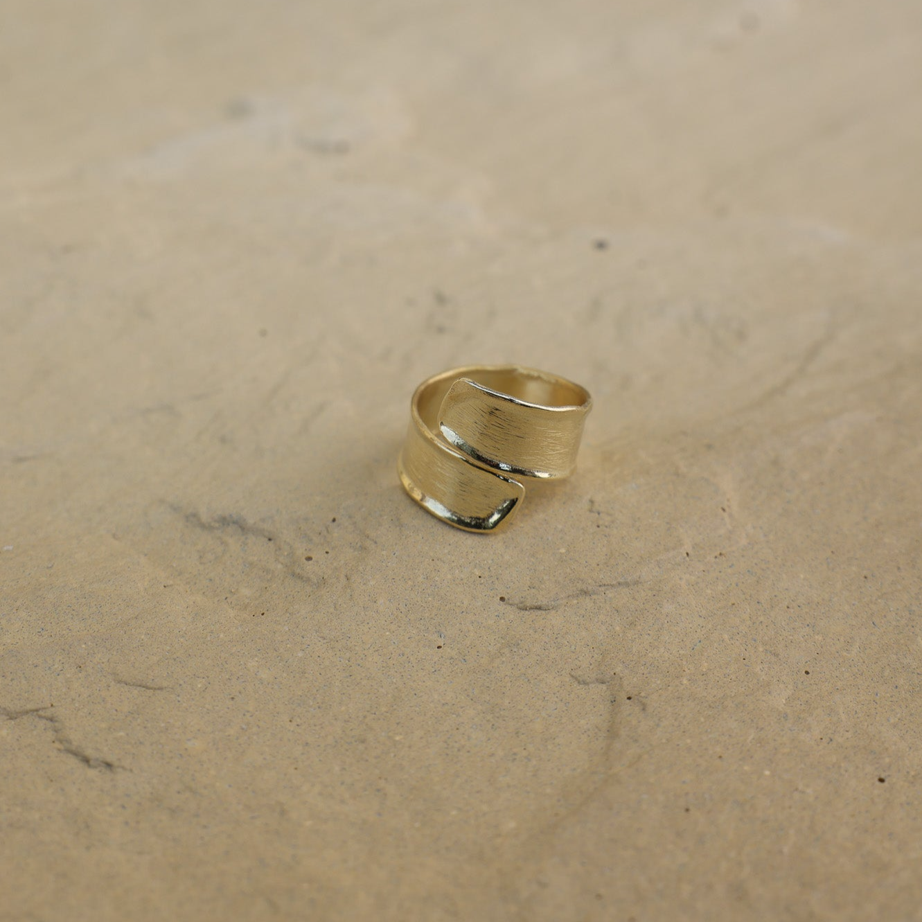TWIST RING