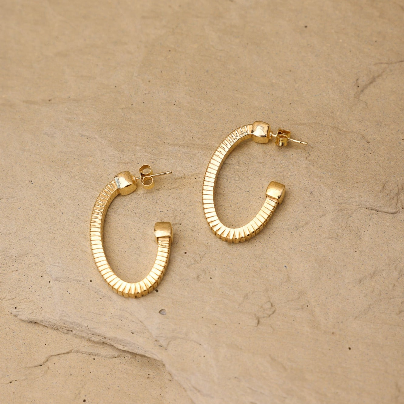 CLEO SQUARED OVALS