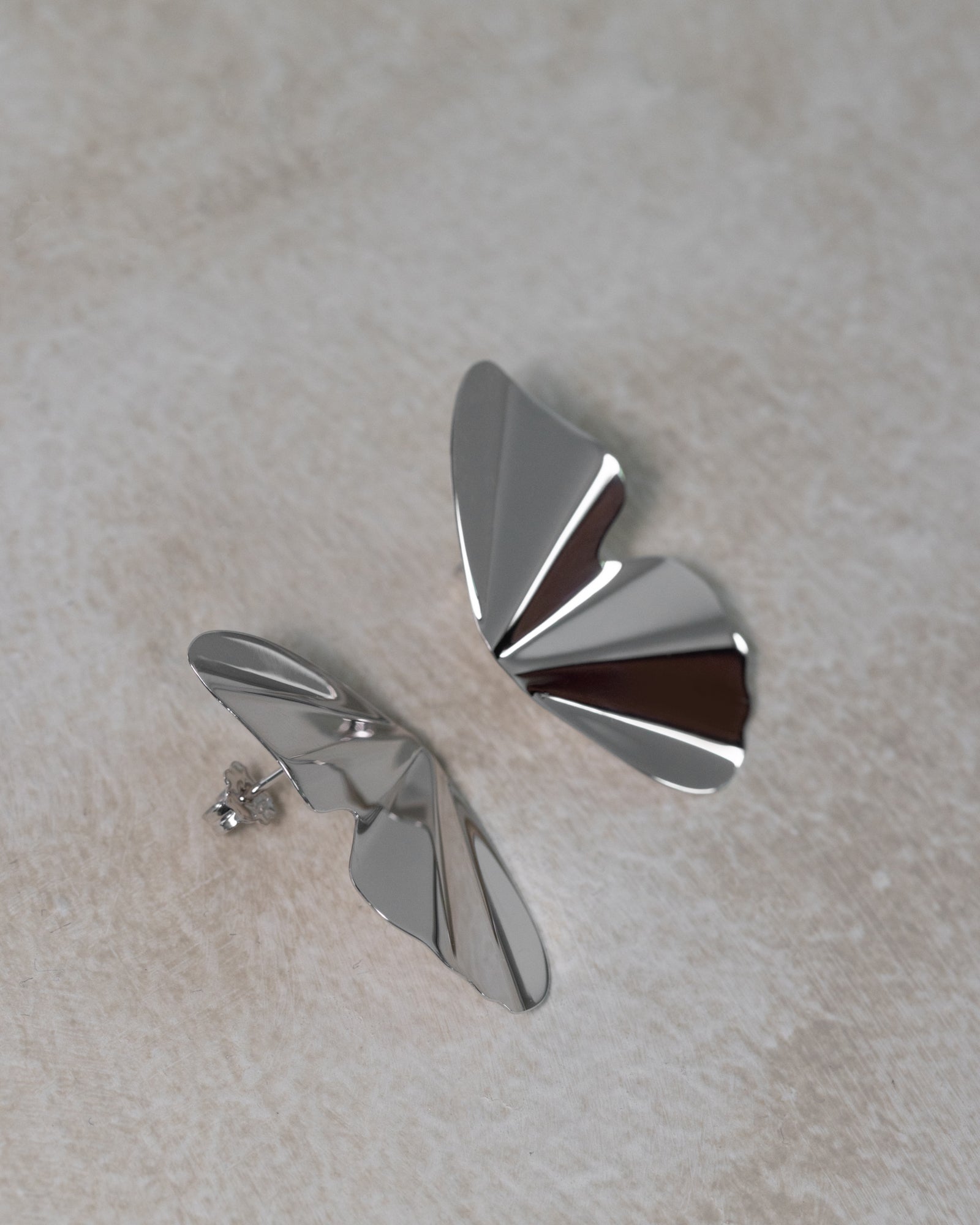 BUTTERFLY EARRINGS