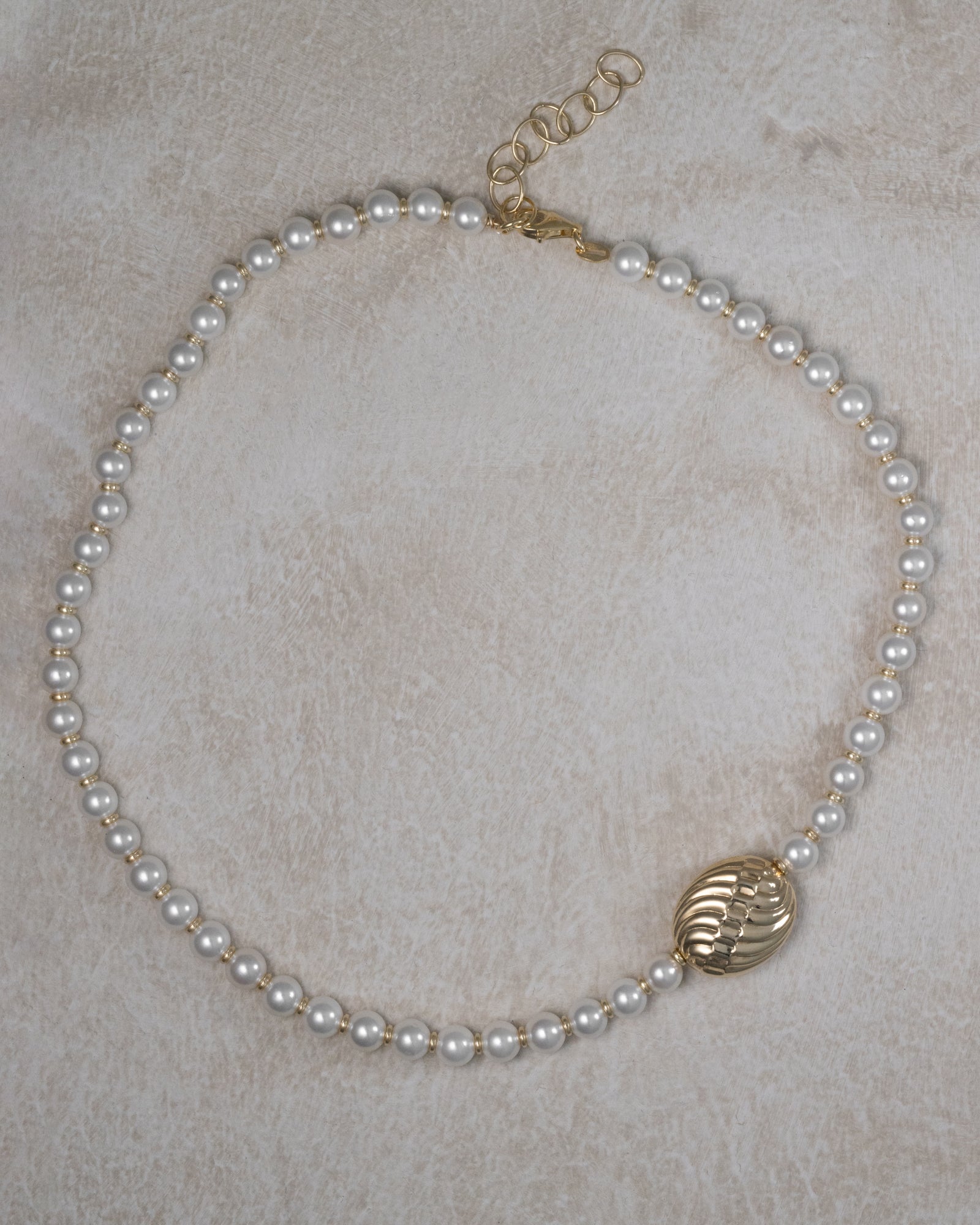 PEARL RIBBED NECKALCE