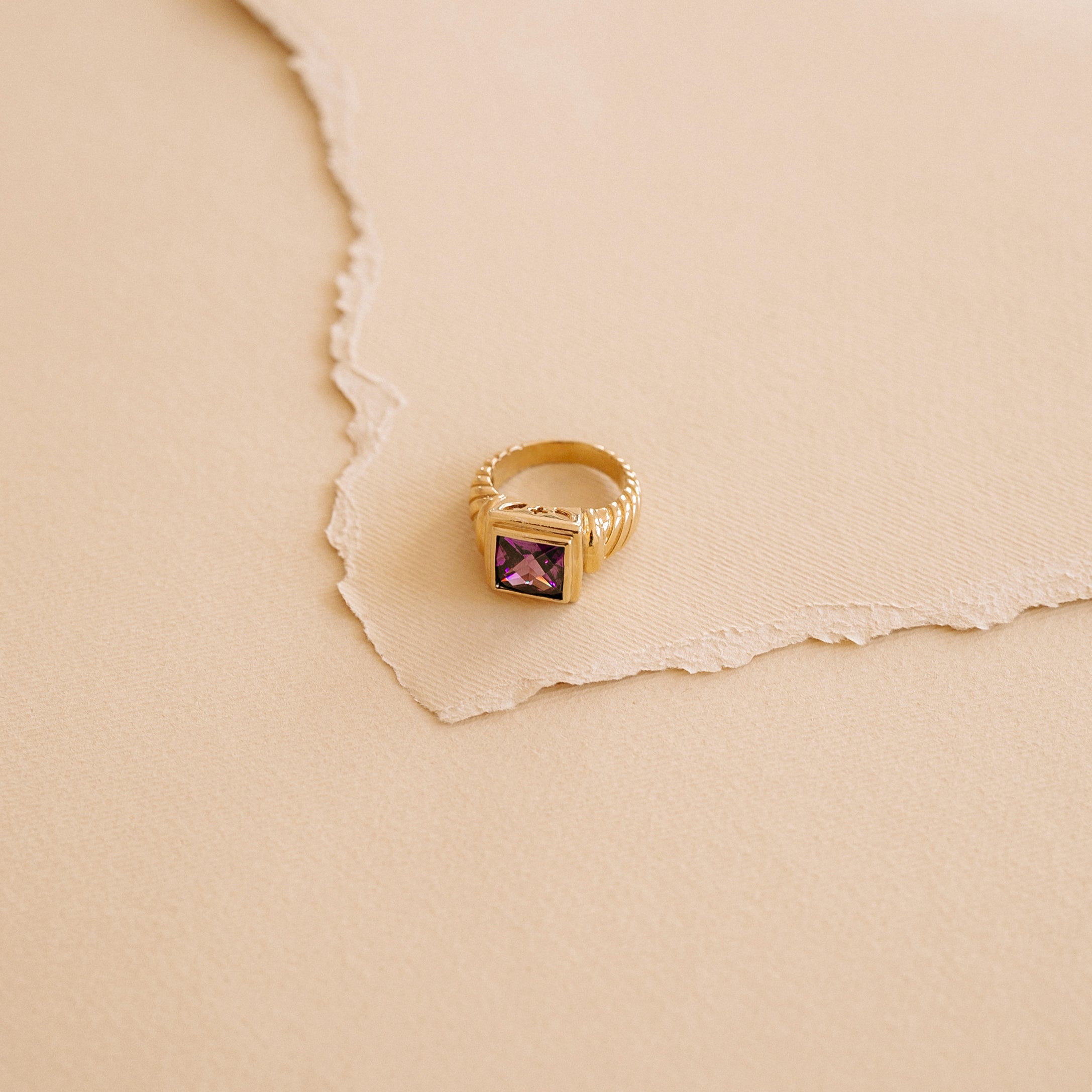 ROYAL AMETHYST RING